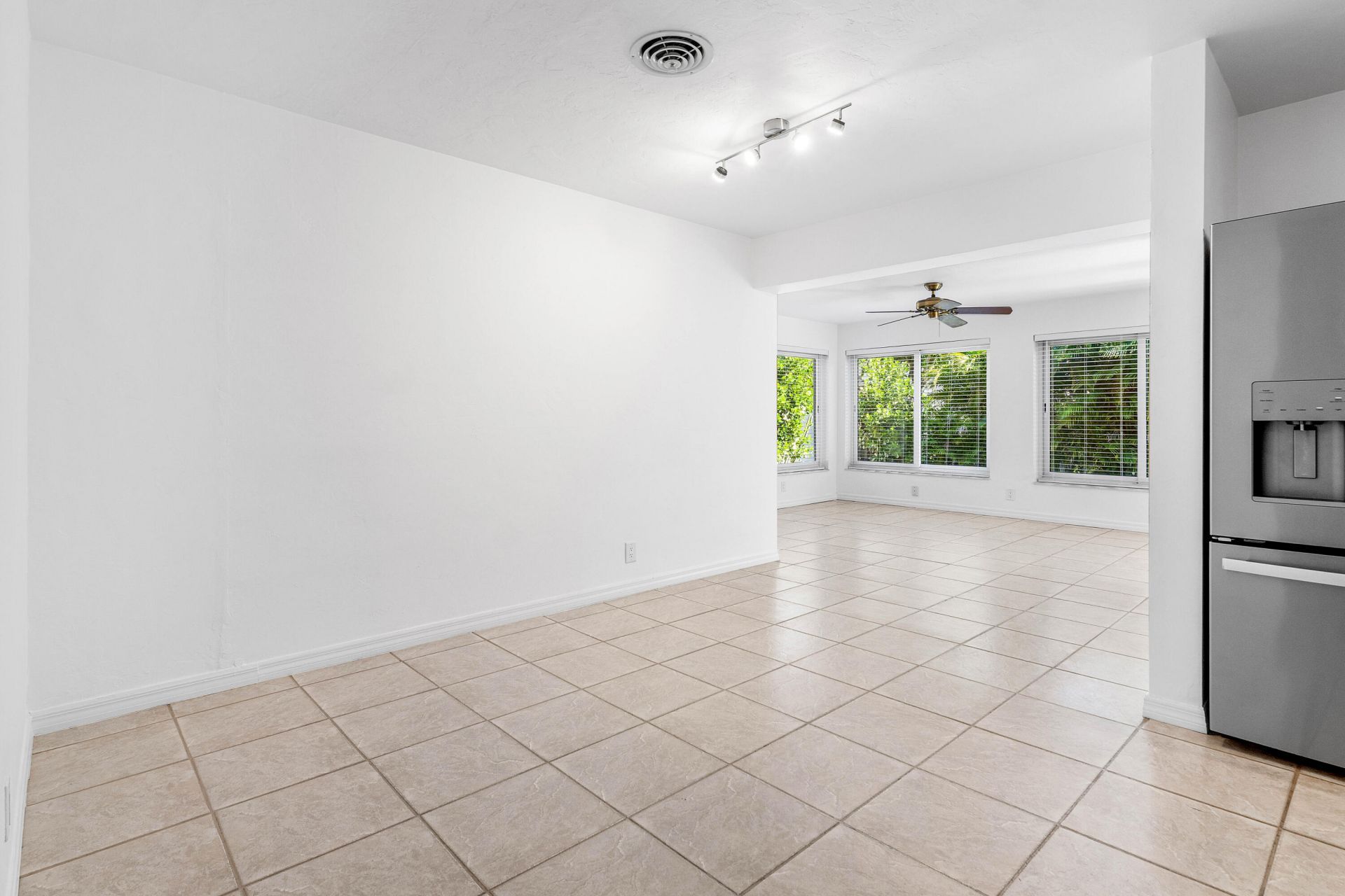 2100 NE 4th Avenue, Boca Raton, FL 33431 Photo