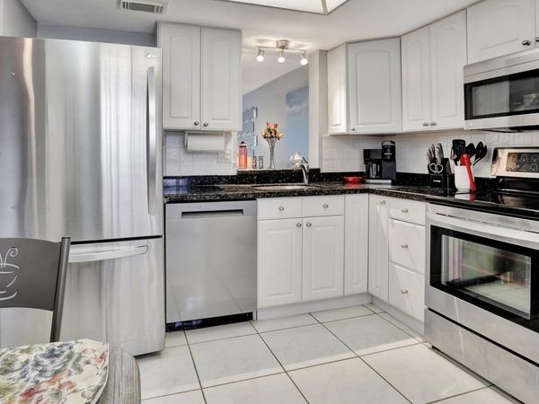 7610 NW 18th Street, Unit 205, Margate, FL 33063