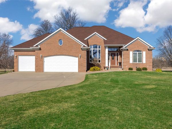 4320 Lucore Road, Marion, IA 52302