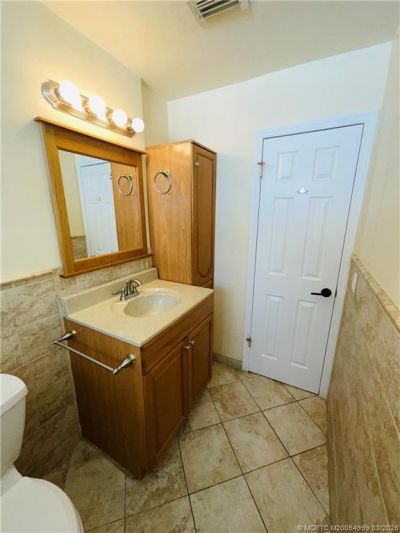 2061 NE Hoya Calle, Jensen Beach, FL 34957 Photo