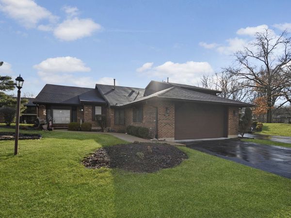 8167 W Brookside Court , Palos Park, IL 60464