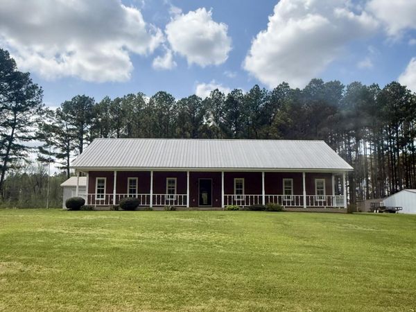 50 Egger Springs, Caledonia, MS 39740