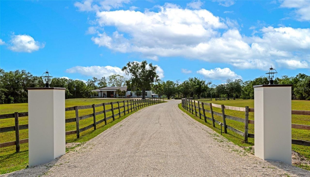 1208 Oak Hammock Road , Sarasota, FL 34240 Photo