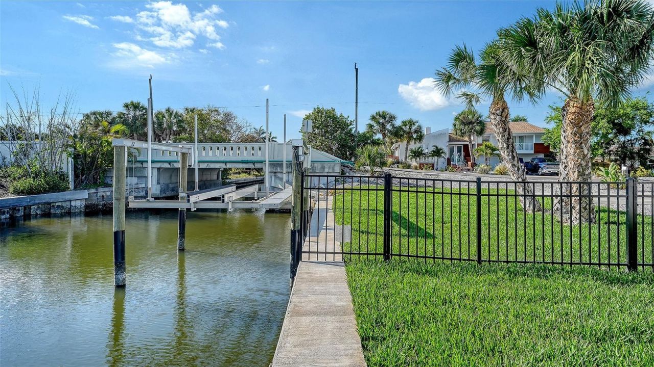 339 Treasure Boat Way, Sarasota, FL 34242 Photo