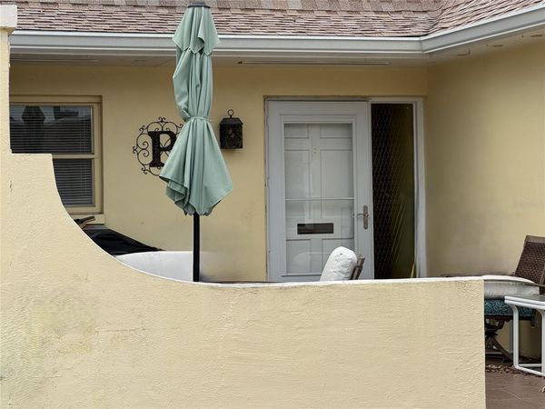 610 INDIAN ROCKS ROAD N, Unit 103, BELLEAIR BLUFFS, FL 33770