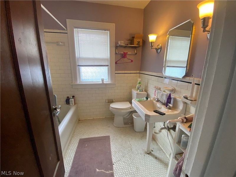 3340 E Fairfax Road , Cleveland Heights, OH 44118 Photo 12