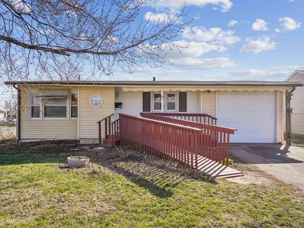 407 N 14Th Avenue, Marshalltown, IA 50158