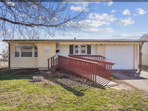 407 N 14Th Avenue, Marshalltown, IA 50158