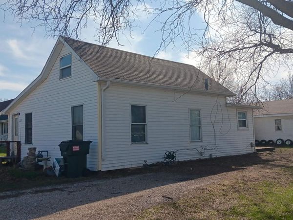 2115 Racine Avenue, Burlington, IA 52601