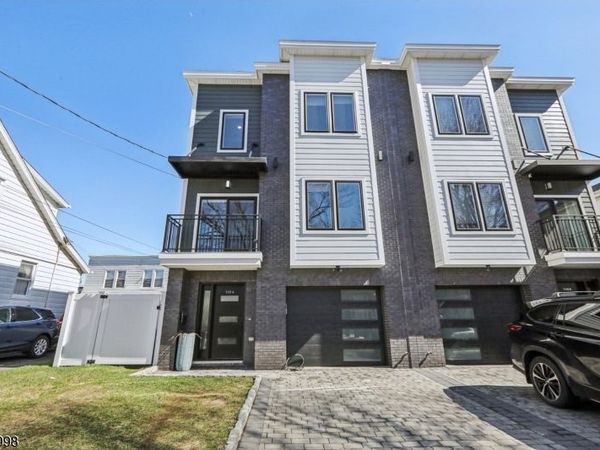 130 Brighton Ave, Kearny, NJ 07032