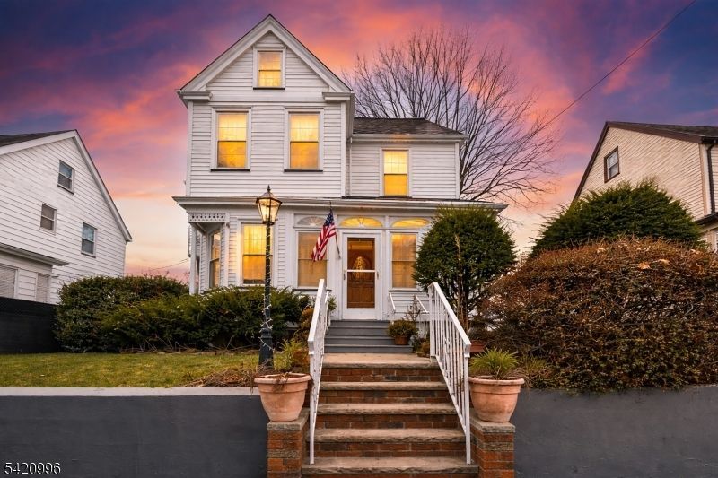 144 Stuyvesant Ave, Kearny, NJ 07032 Main Photo