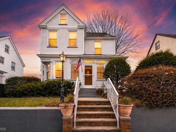 144 Stuyvesant Ave, Kearny, NJ 07032