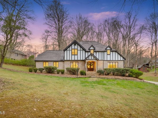 2506 Beechwood Drive, Elizabethton, TN 37643