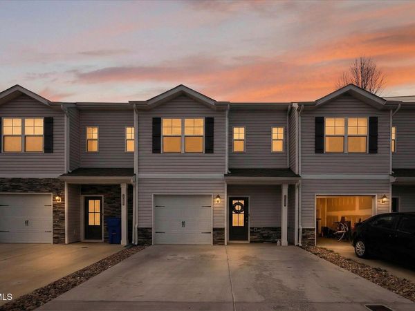 1028 Saylors Place, Jonesborough, TN 37659