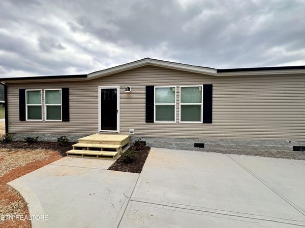 204 EDGEWOOD Drive, Sweetwater, TN 37874