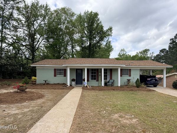 502 NW Kennedy Drive, Magee, MS 39111