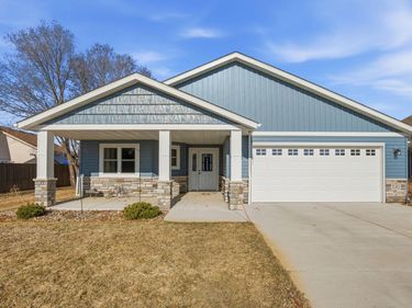 530 Graceview Loop, Saint Joseph, MN 56374