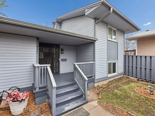 424 Aurora Avenue, Saint Paul, MN 55103