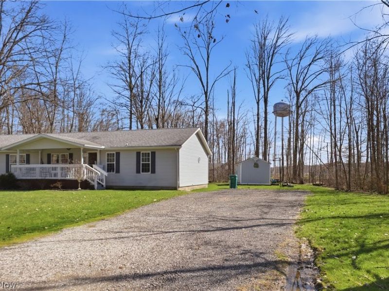 898 Longshadow Drive , Roaming Shores, OH 44084 Photo 3