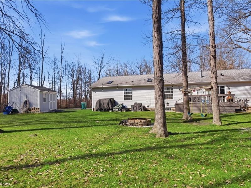 898 Longshadow Drive , Roaming Shores, OH 44084 Photo 31