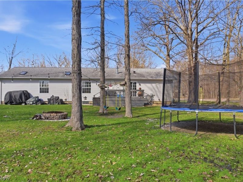 898 Longshadow Drive , Roaming Shores, OH 44084 Photo 32