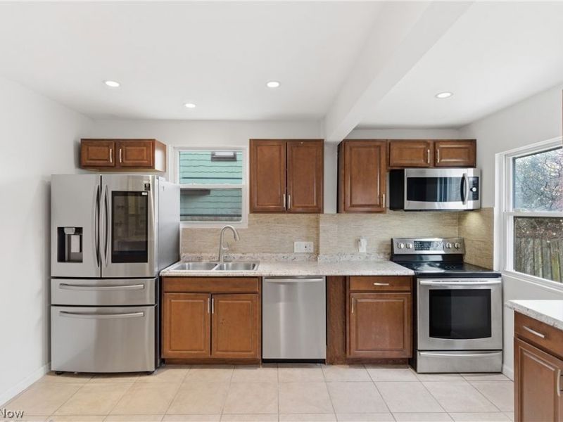 3577 Cedarbrook Road , University Heights, OH 44118 Photo 16