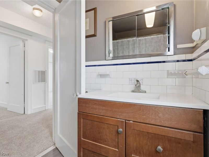 3577 Cedarbrook Road , University Heights, OH 44118 Photo 21