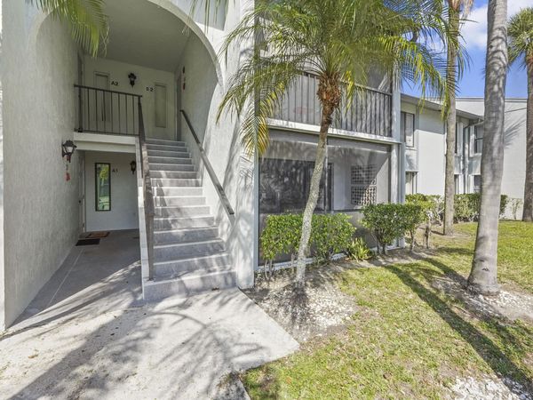 1013 Green Pine Boulevard, Unit D1, West Palm Beach, FL 33409
