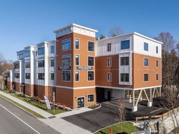 680 Worcester Street, Unit 205, Wellesley, MA 02482