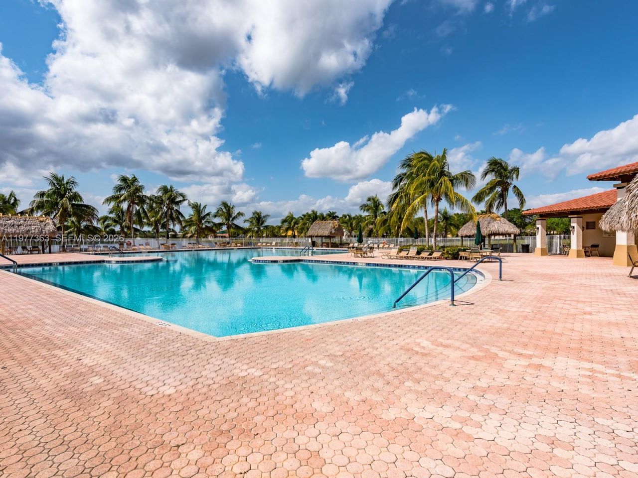 4400 Fox Ridge Dr, Weston, FL 33331 Photo