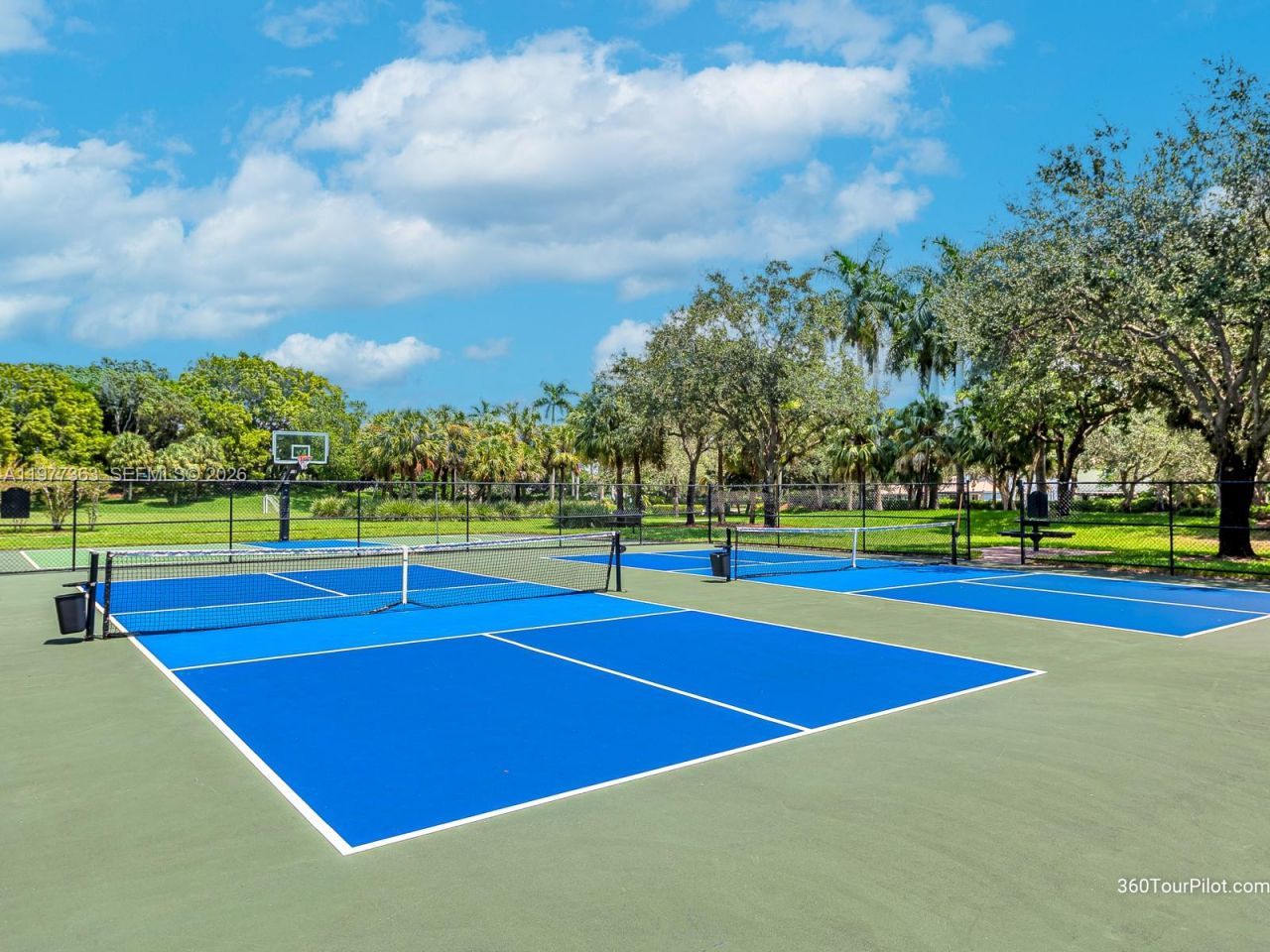 4400 Fox Ridge Dr, Weston, FL 33331 Photo