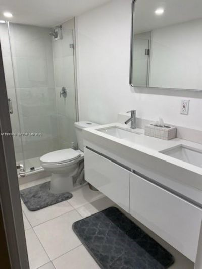 5401 Collins Ave, Unit 320, Miami Beach, FL 33140 Photo