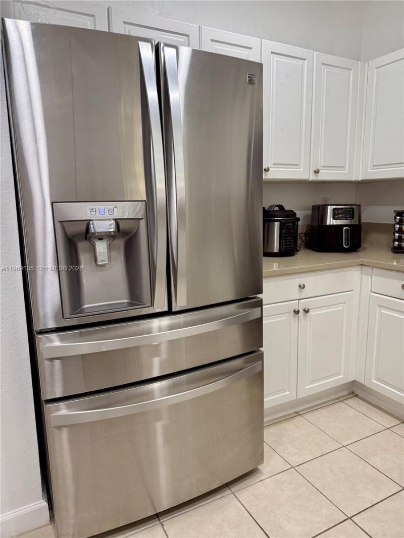 909 NE 42nd Ave, Homestead, FL 33033 Photo