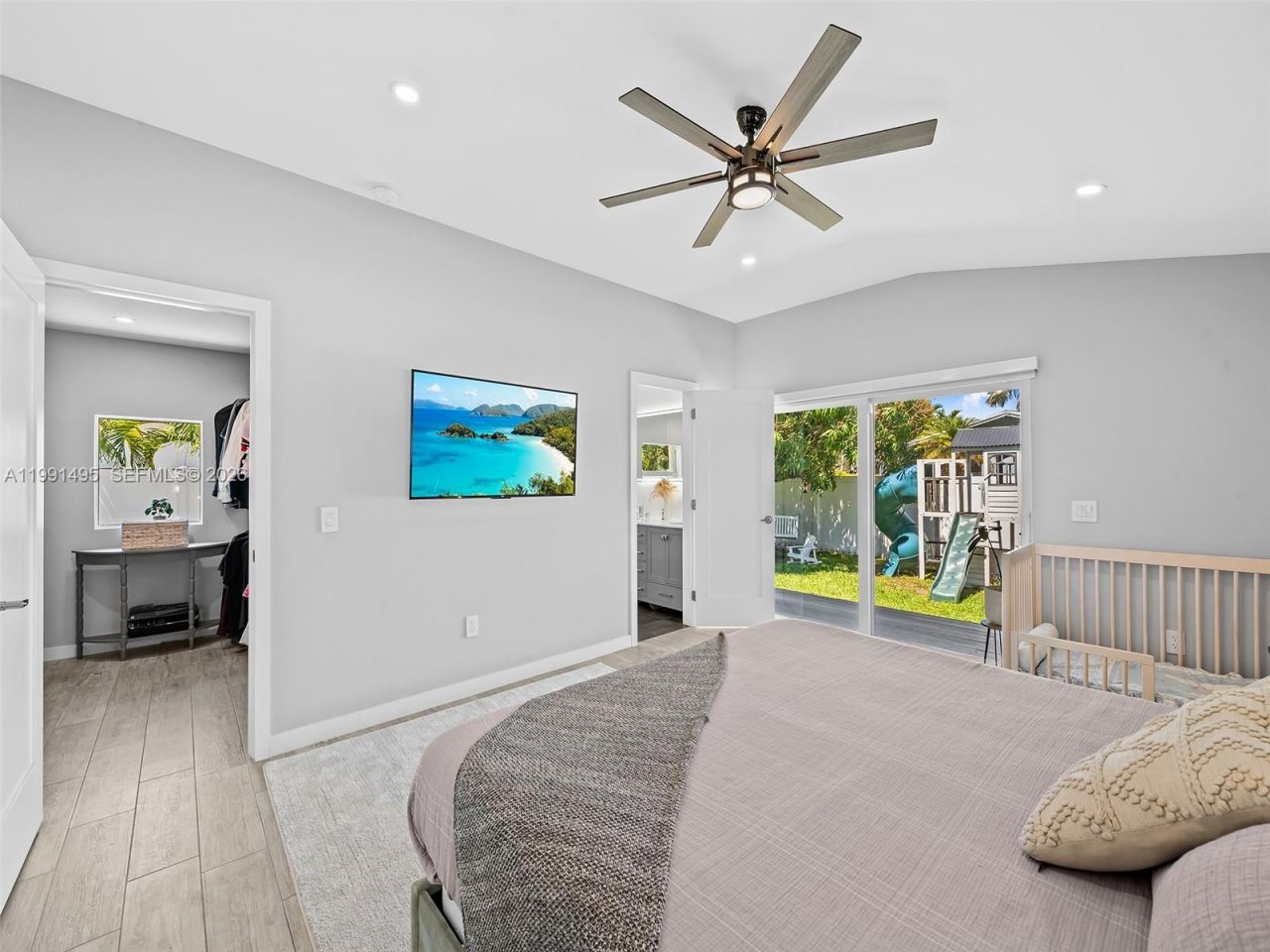 1203 Lincoln St, Hollywood, FL 33019 Photo
