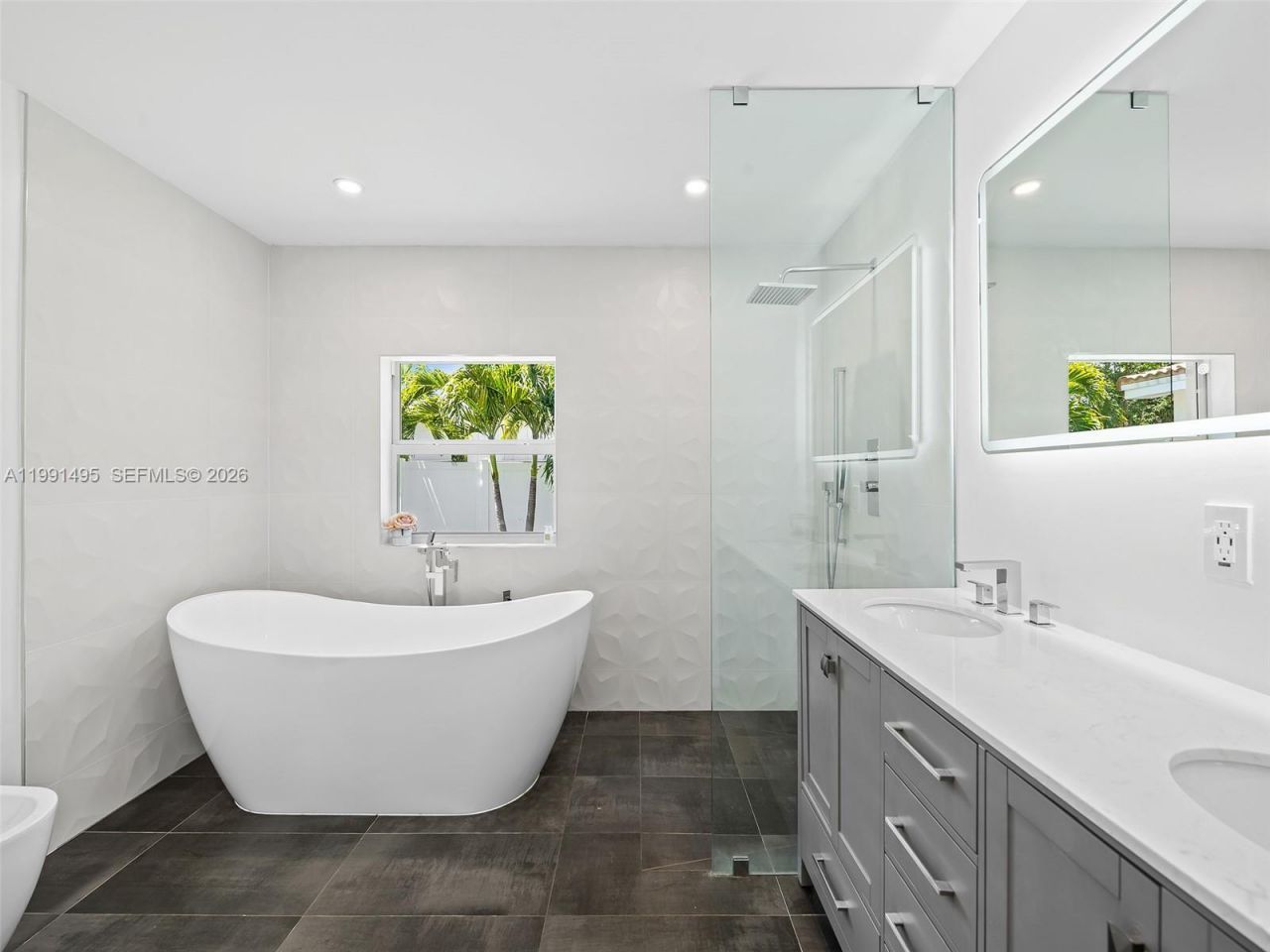1203 Lincoln St, Hollywood, FL 33019 Photo