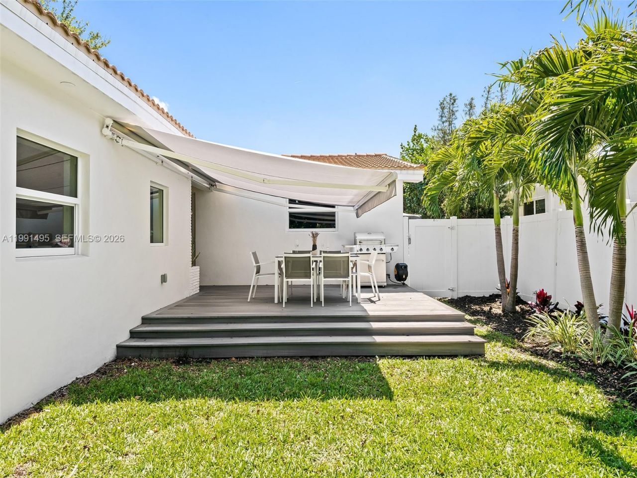 1203 Lincoln St, Hollywood, FL 33019 Photo