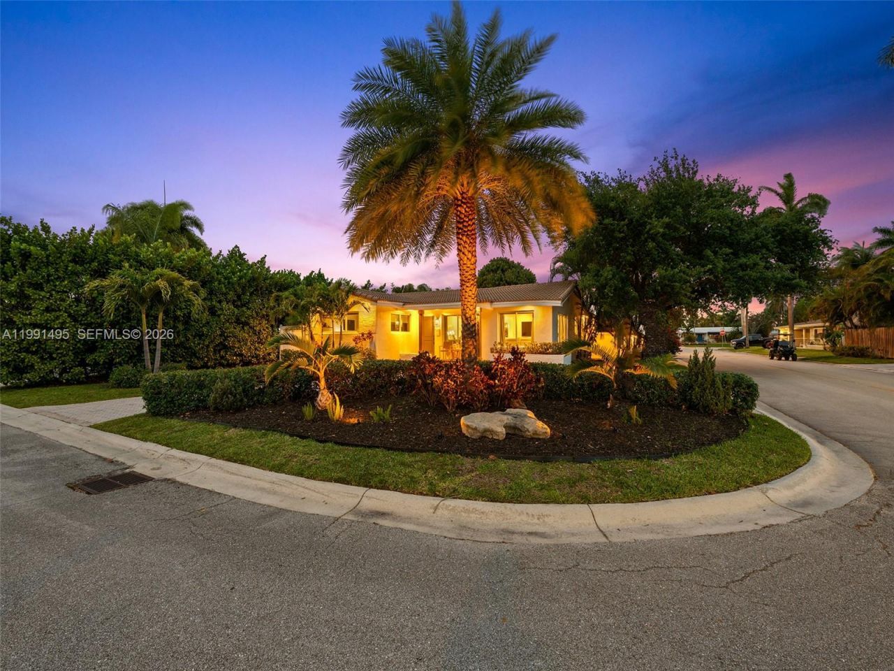 1203 Lincoln St, Hollywood, FL 33019 Photo
