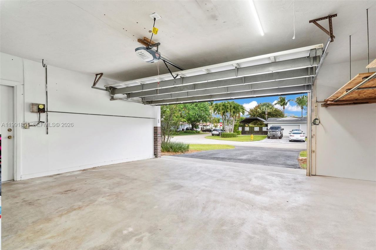 10364 SW 117th St, Miami, FL 33176 Photo