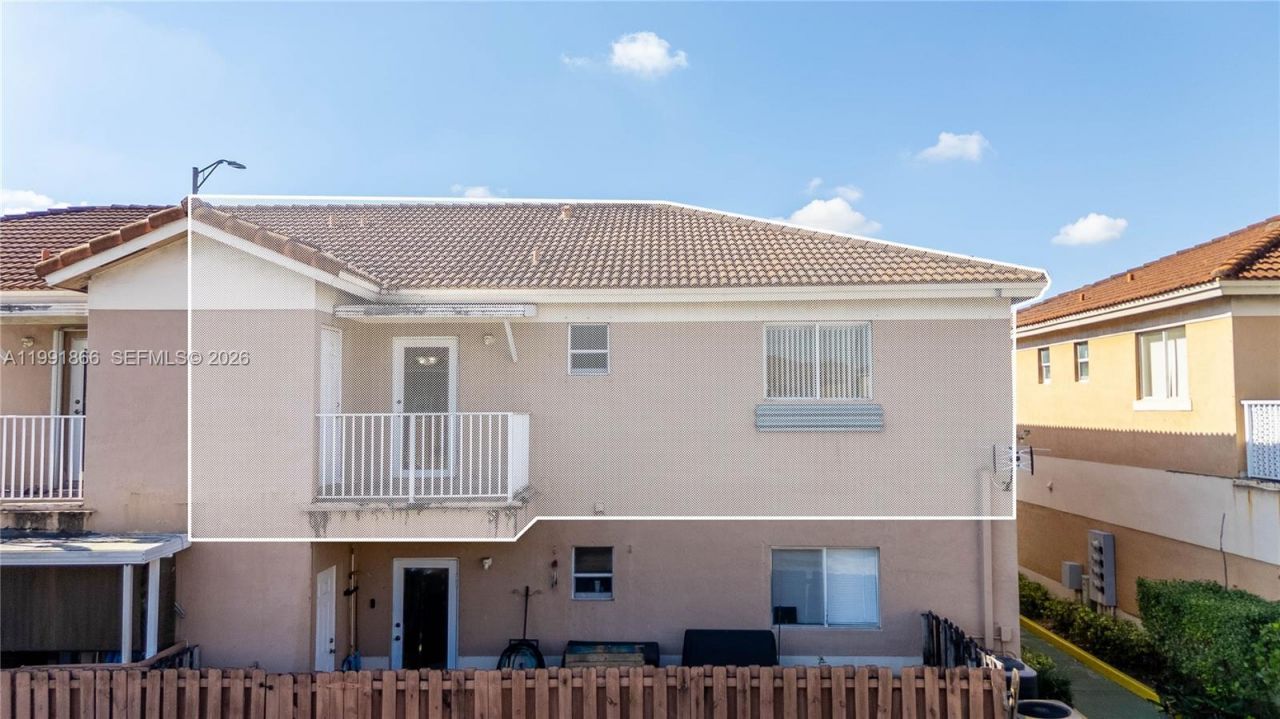 317 E 3rd St , Unit 201, Hialeah, FL 33010 Photo