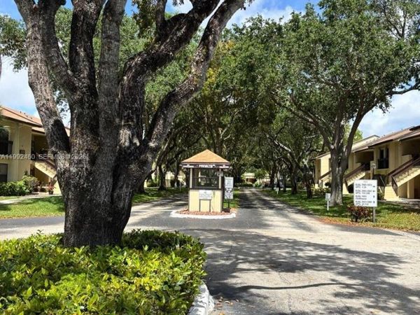 1969 SW 15th St , Unit 93, Deerfield Beach, FL 33442