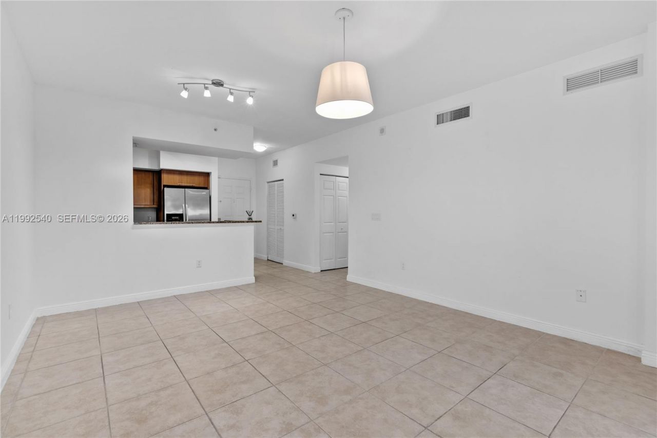888 S Douglas Rd , Unit 807, Coral Gables, FL 33134 Photo