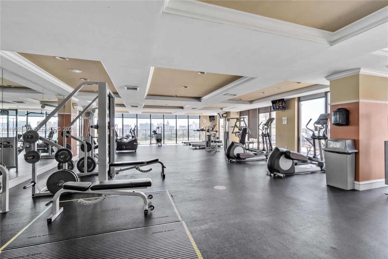 888 S Douglas Rd , Unit 807, Coral Gables, FL 33134 Photo