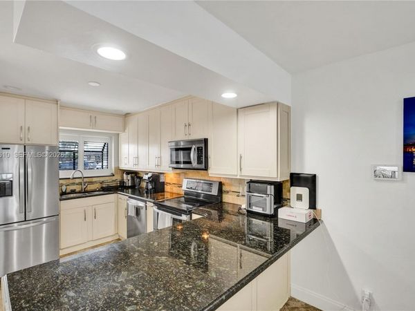 707 Banks Rd , Margate, FL 33063