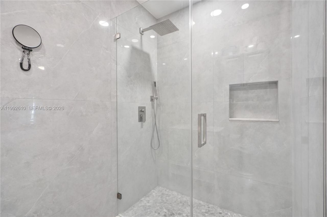 707 Banks Rd , Margate, FL 33063 Photo