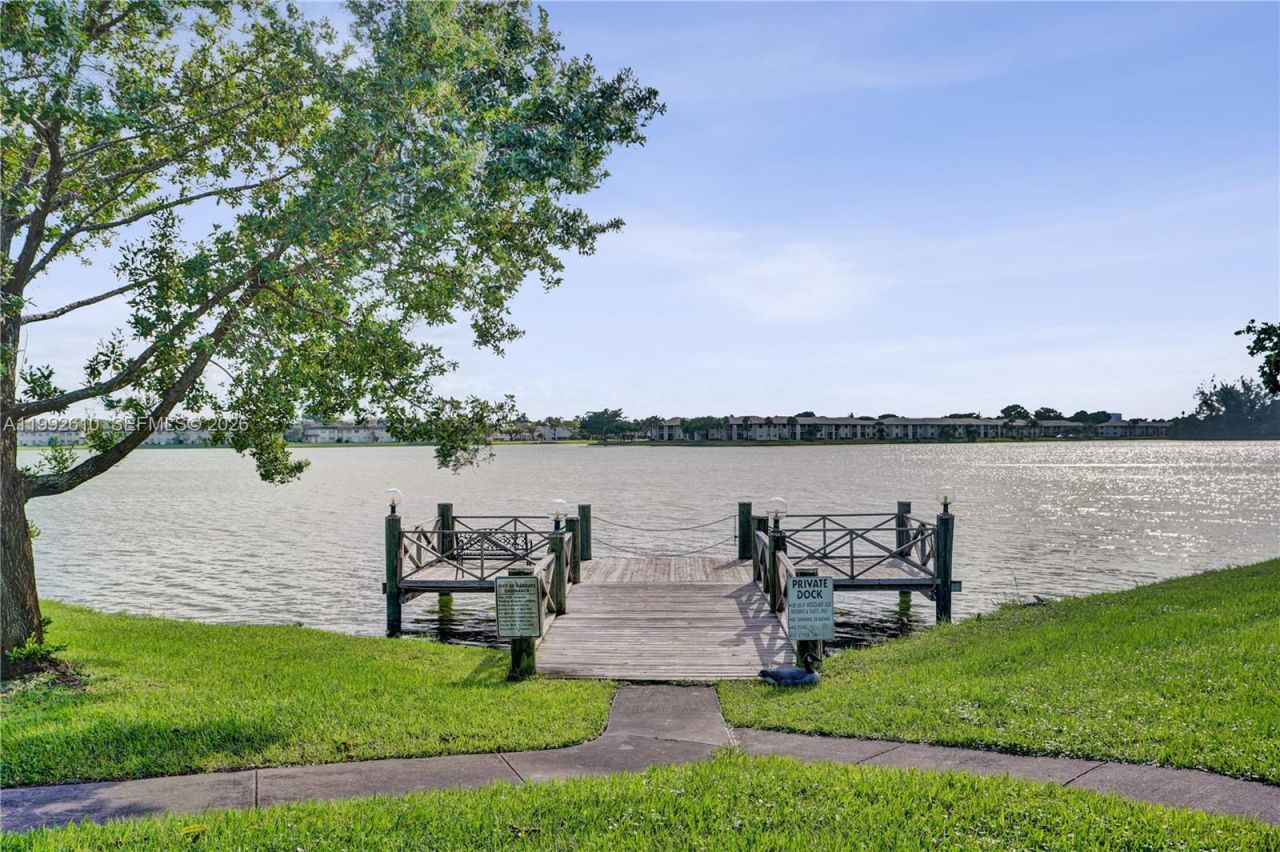 707 Banks Rd, Margate, FL 33063 Photo