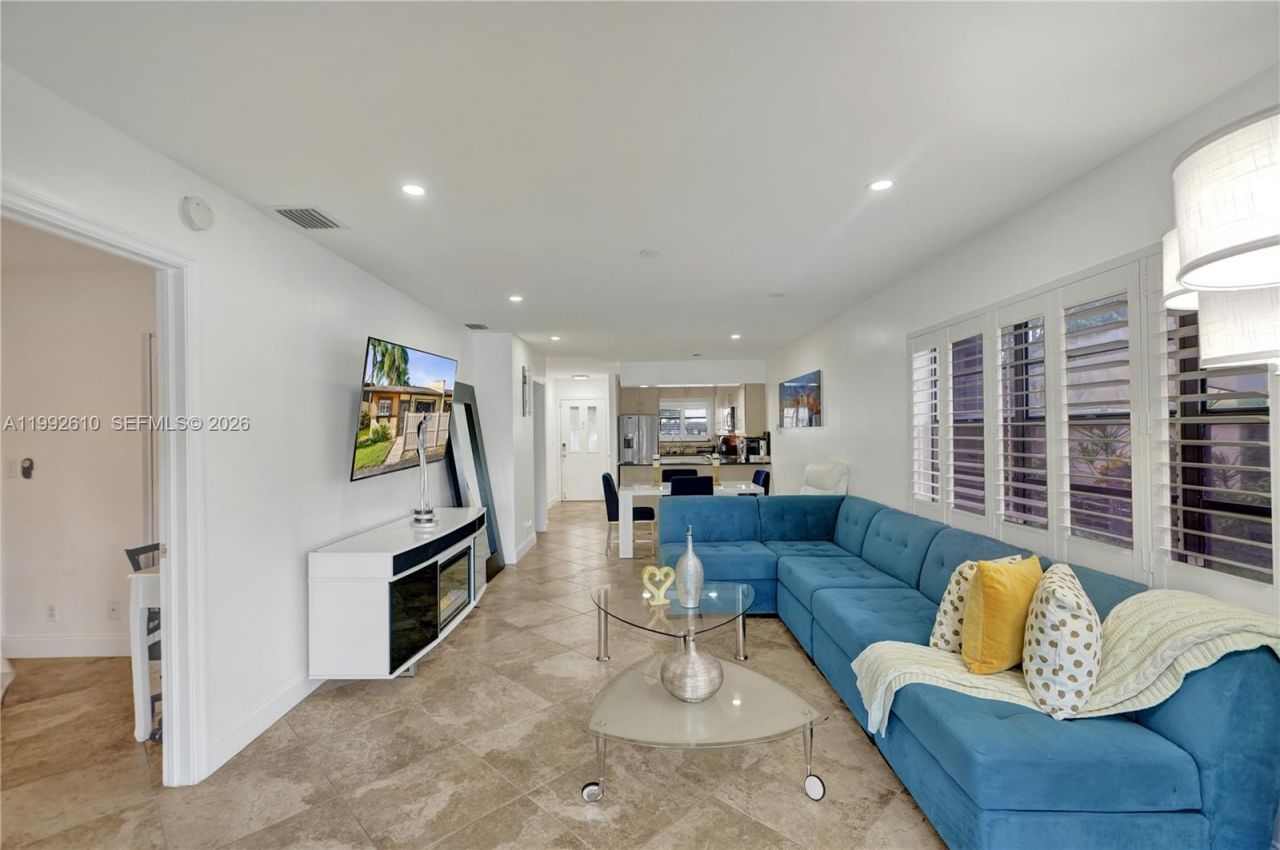 707 Banks Rd , Margate, FL 33063 Photo