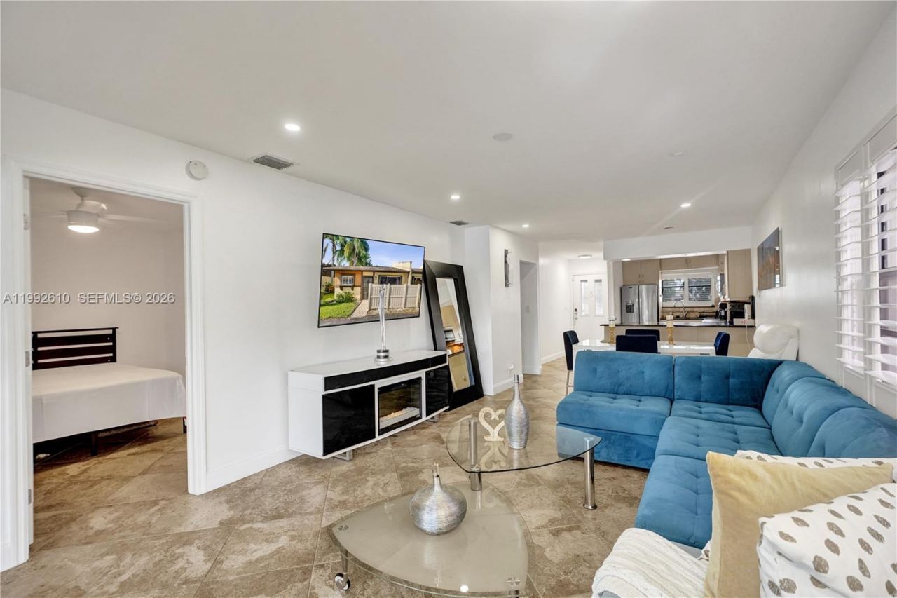 707 Banks Rd , Margate, FL 33063 Photo