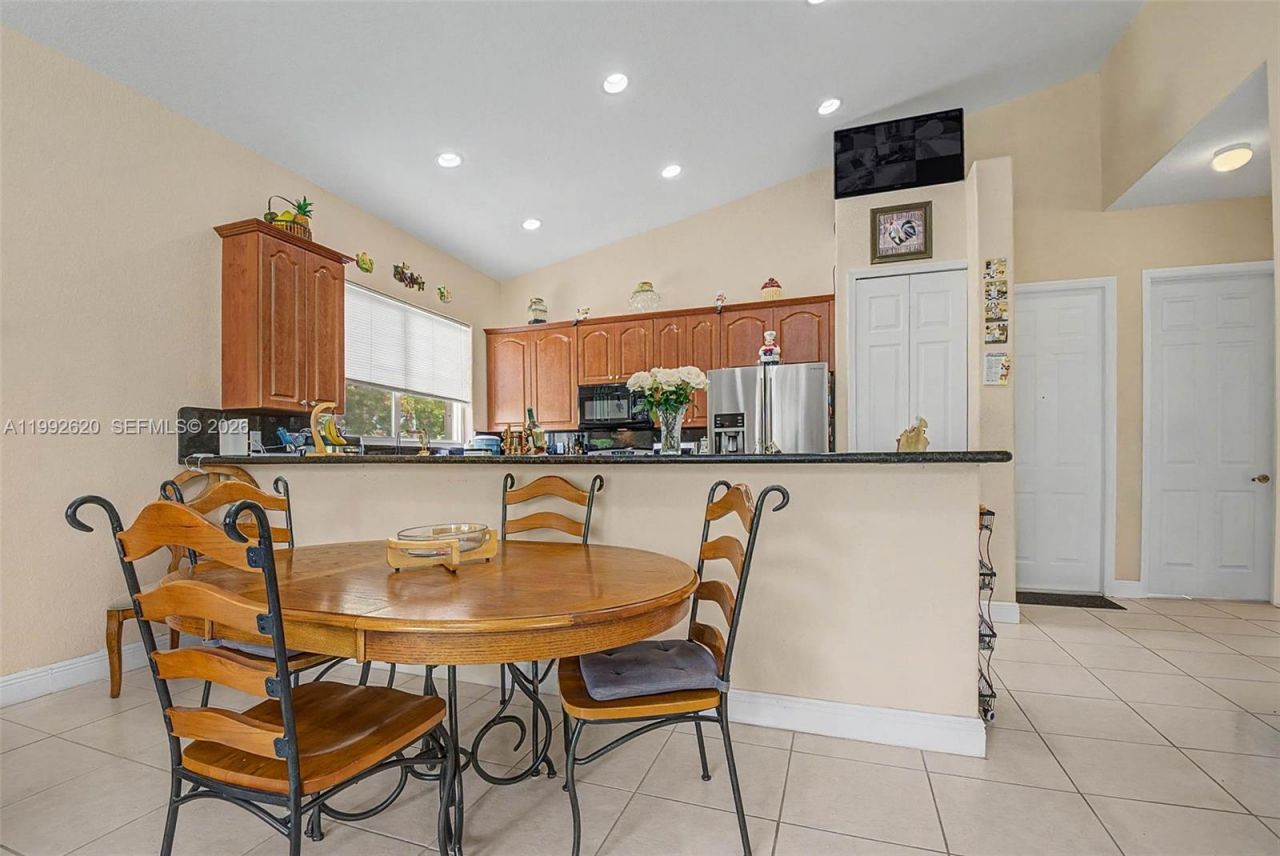 17113 SW 215th Ter, Miami, FL 33187 Photo