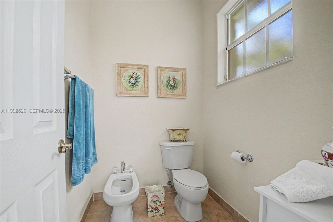 17113 SW 215th Ter, Miami, FL 33187 Photo