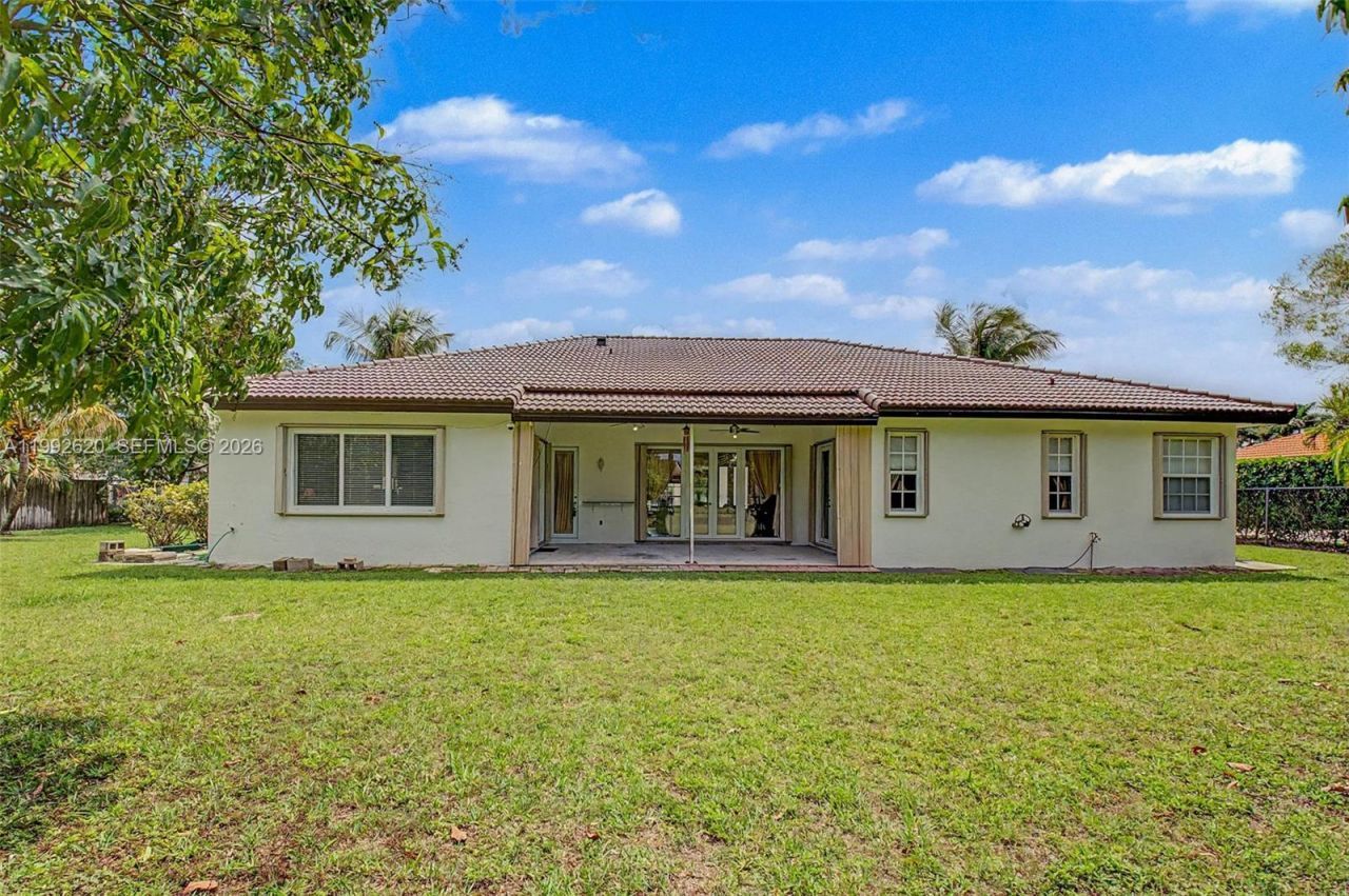 17113 SW 215th Ter, Miami, FL 33187 Photo